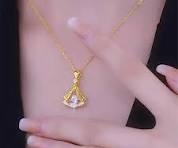 24K Gold Plated Fan Necklace